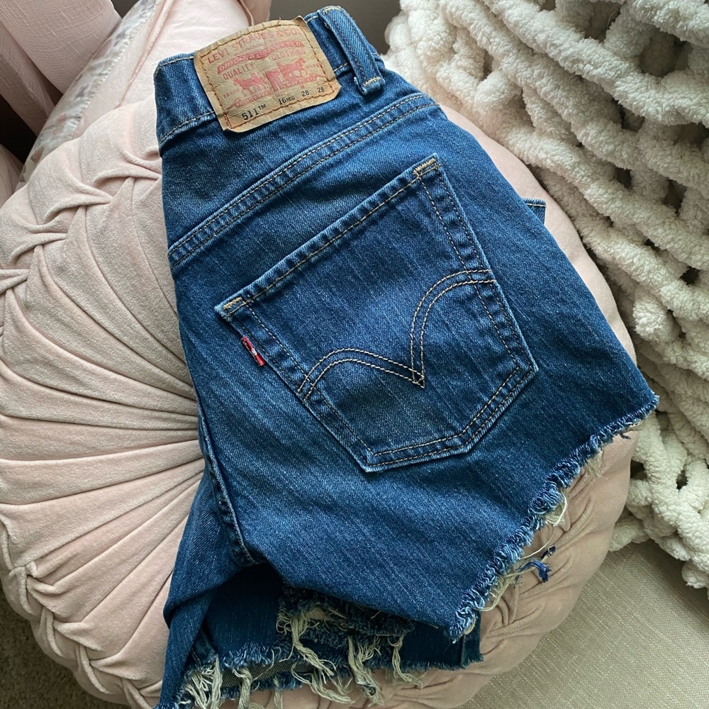 Women’s Levi’s Distressed Shorts